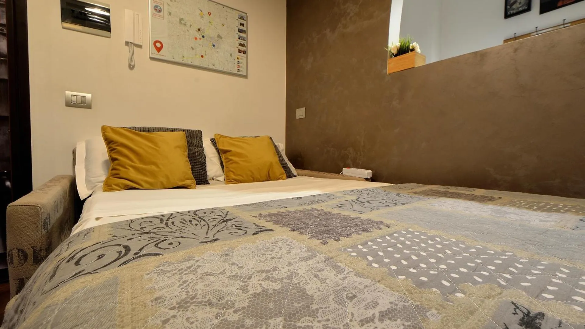 Apartment Appartamento Deluxe Stile Industrial Centro Milano, Potente Wi-Fi, 3 Linee Metropolitane- Collegato Direttamente Con Aeroporto Di Malpensa E Rho Fiera In 10 Minuti Italy