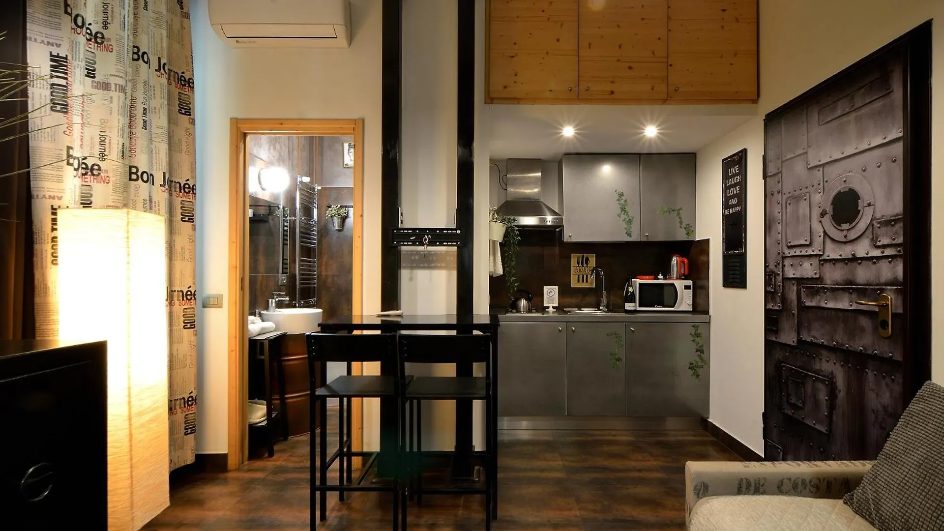 Apartment Appartamento Deluxe Stile Industrial Centro Milano, Potente Wi-Fi, 3 Linee Metropolitane- Collegato Direttamente Con Aeroporto Di Malpensa E Rho Fiera In 10 Minuti