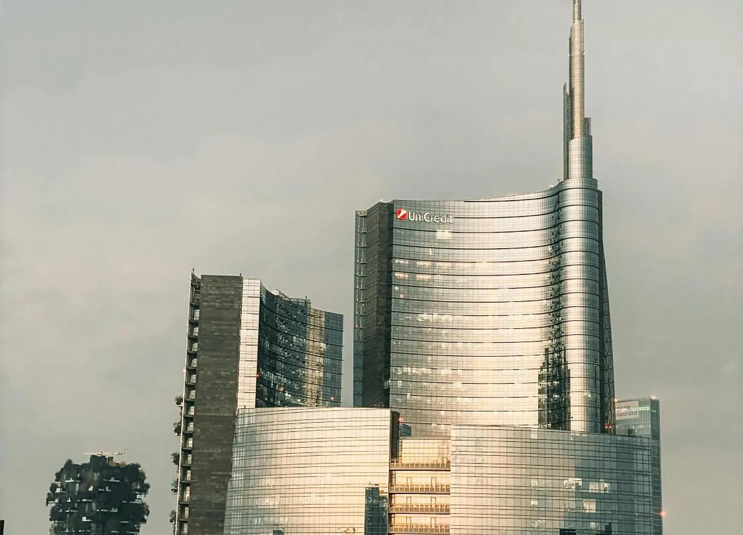 Appartamento Deluxe Stile Industrial Centro Milano, Potente Wi-Fi, 3 Linee Metropolitane- Collegato Direttamente Con Aeroporto Di Malpensa E Rho Fiera In 10 Minuti Italy